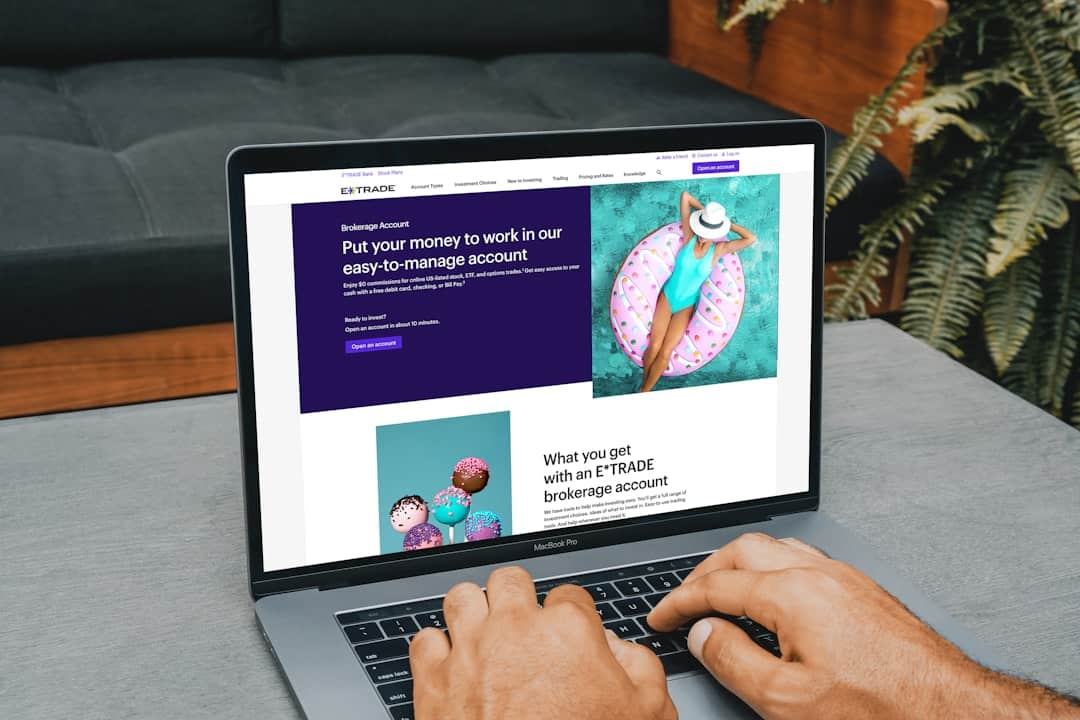 Retargeting for eCommerce in 2026: Convert Warm Visitors Without Discounts